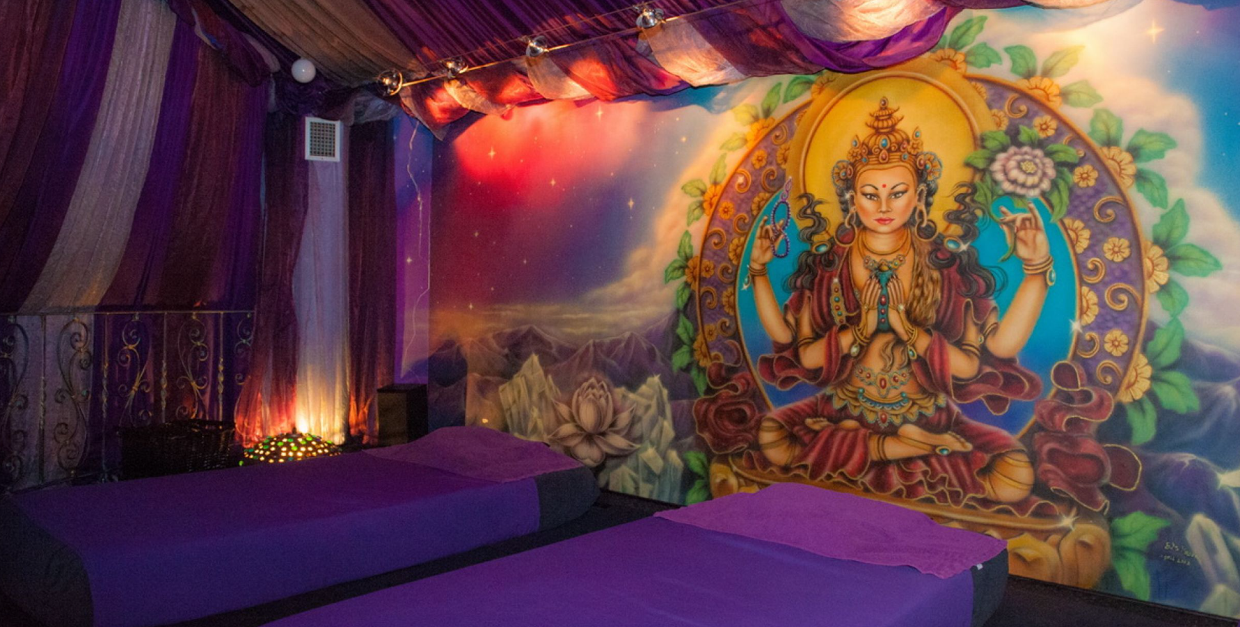 Fun4Two Amsterdam swinger club playroom