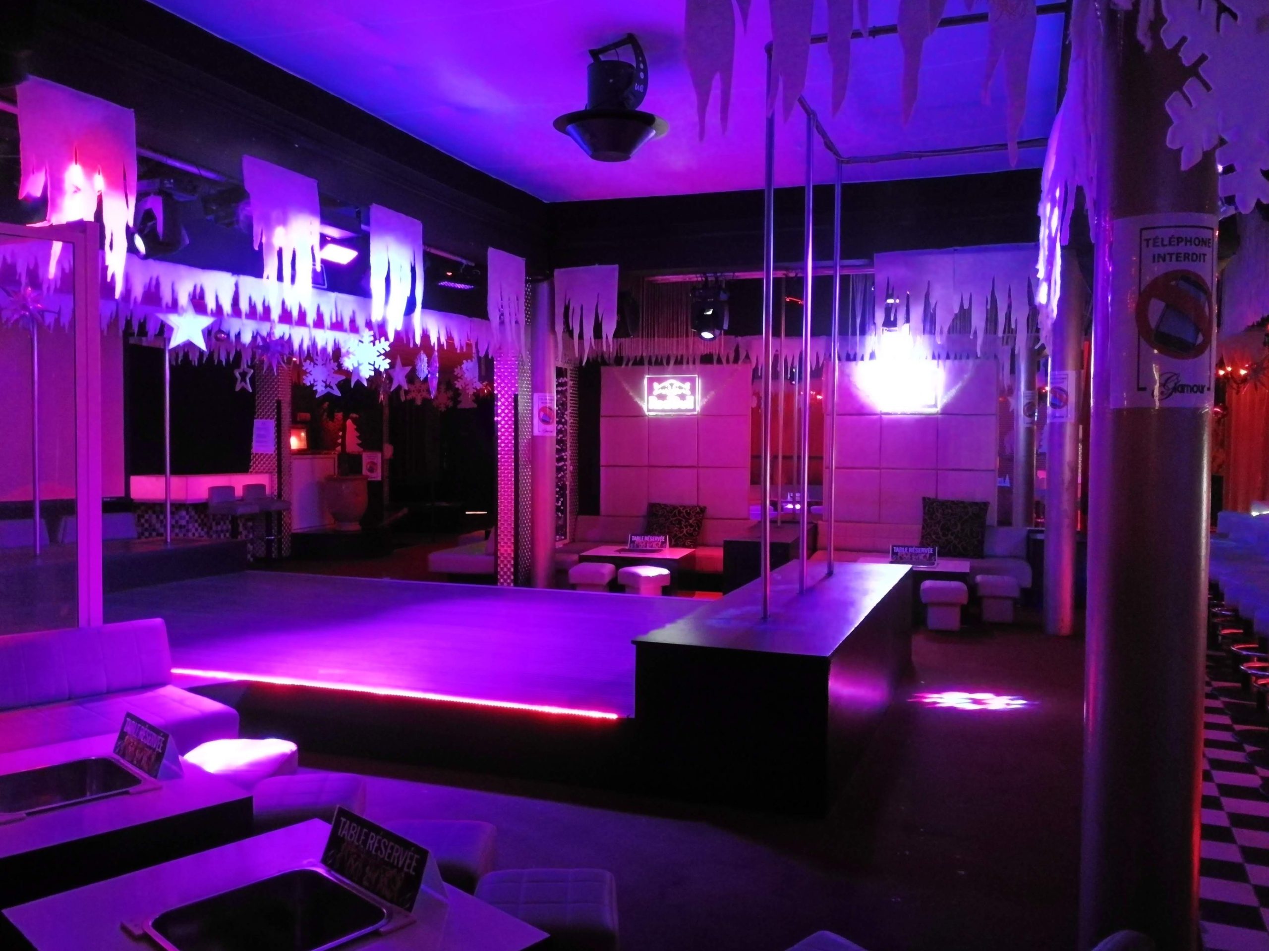 Cap d'Agde naturist village nightclub