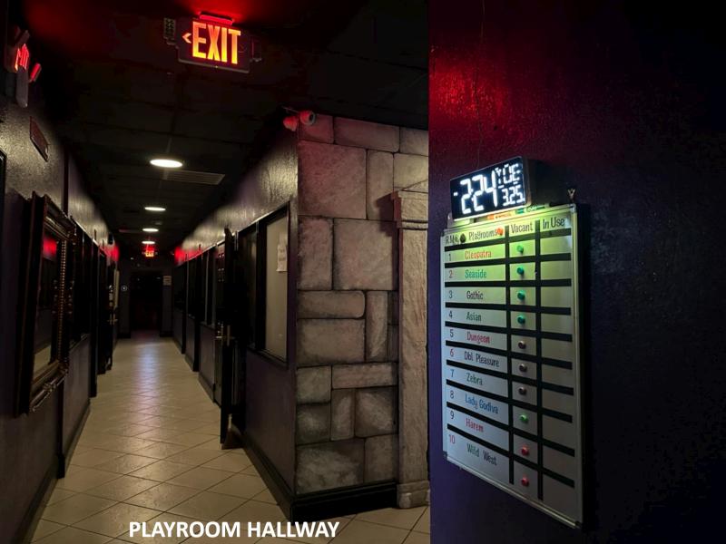 Eyz Wide Shut playroom hallway