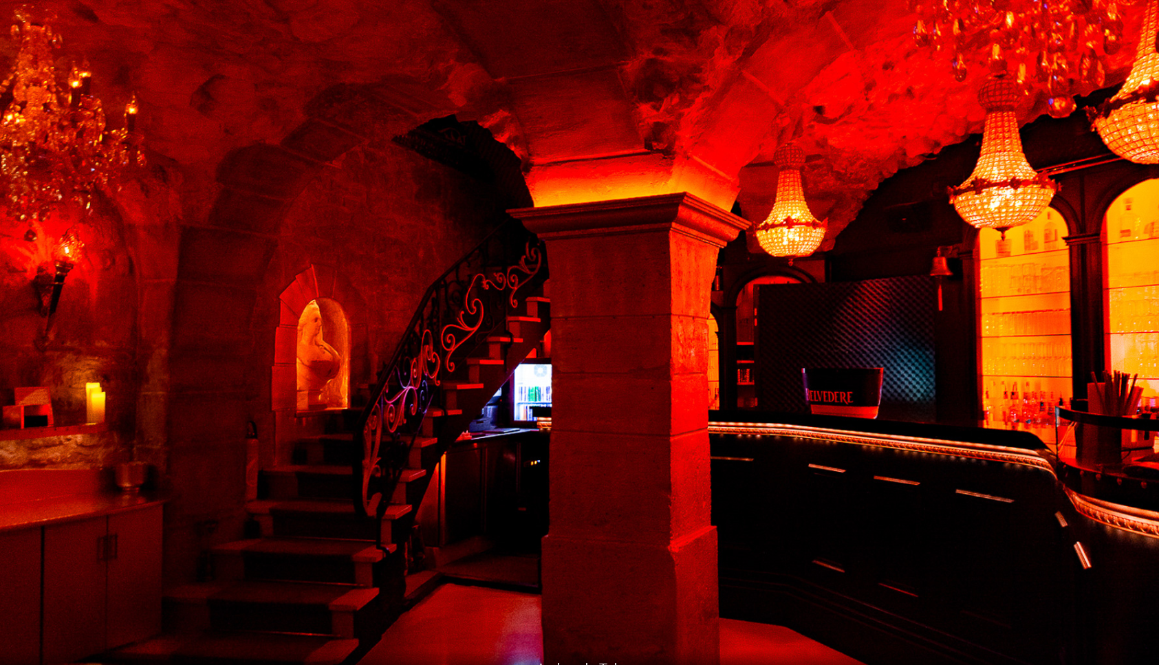 Paris Taken Club bar