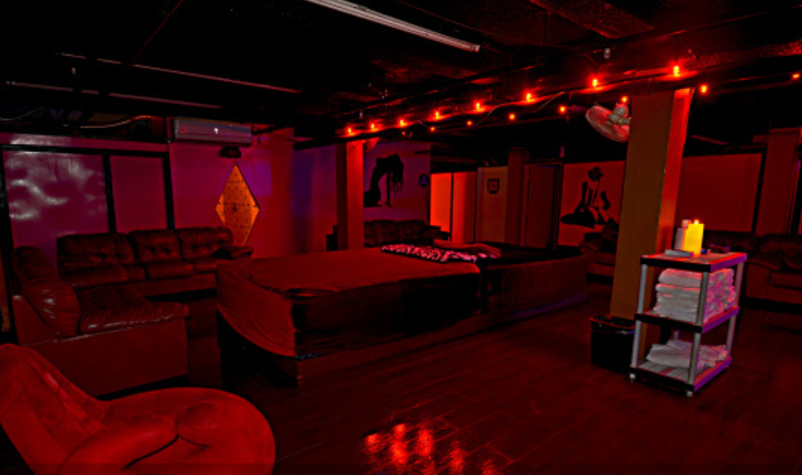 Club Joi downstairs playroom