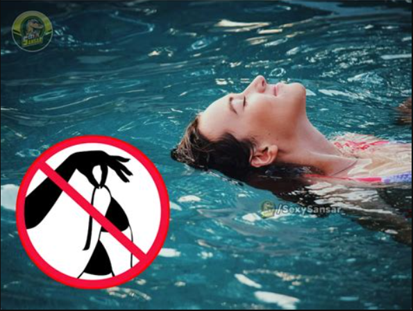 Moorea Vegas topless pool